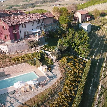 Bed and Breakfast Poggio Dei Farinetti Diano dʼAlba Exterior foto