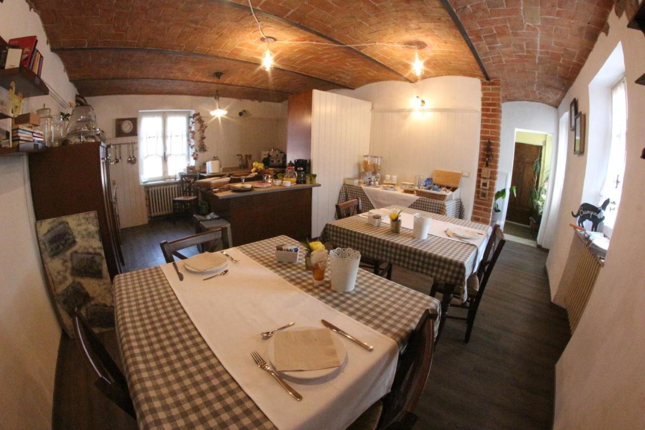 Bed and Breakfast Poggio Dei Farinetti Diano dʼAlba Exterior foto